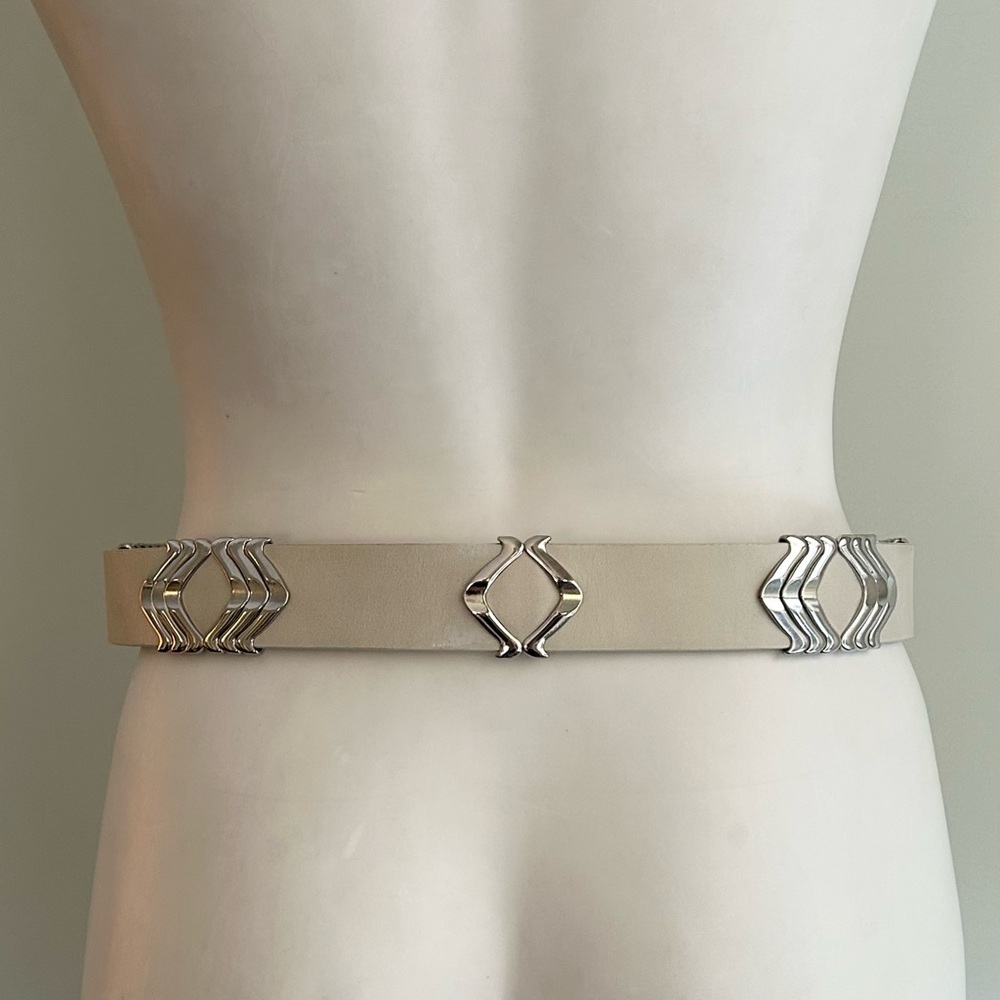 Isabel Marant Tehora Leather Studded Belt, Chalk/Silver 80 (M/32) - Picture 9 of 16